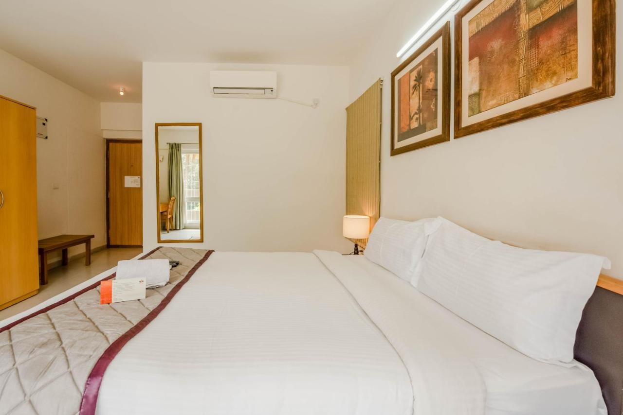 Siesta Bellandur Hotell Bangalore Exteriör bild